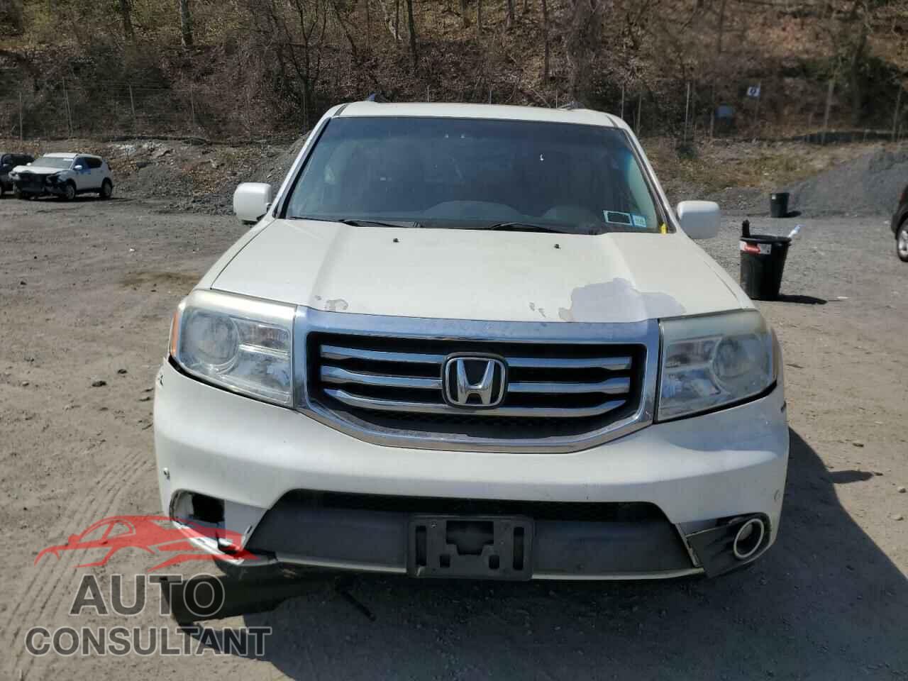 HONDA PILOT 2013 - 5FNYF4H98DB066086