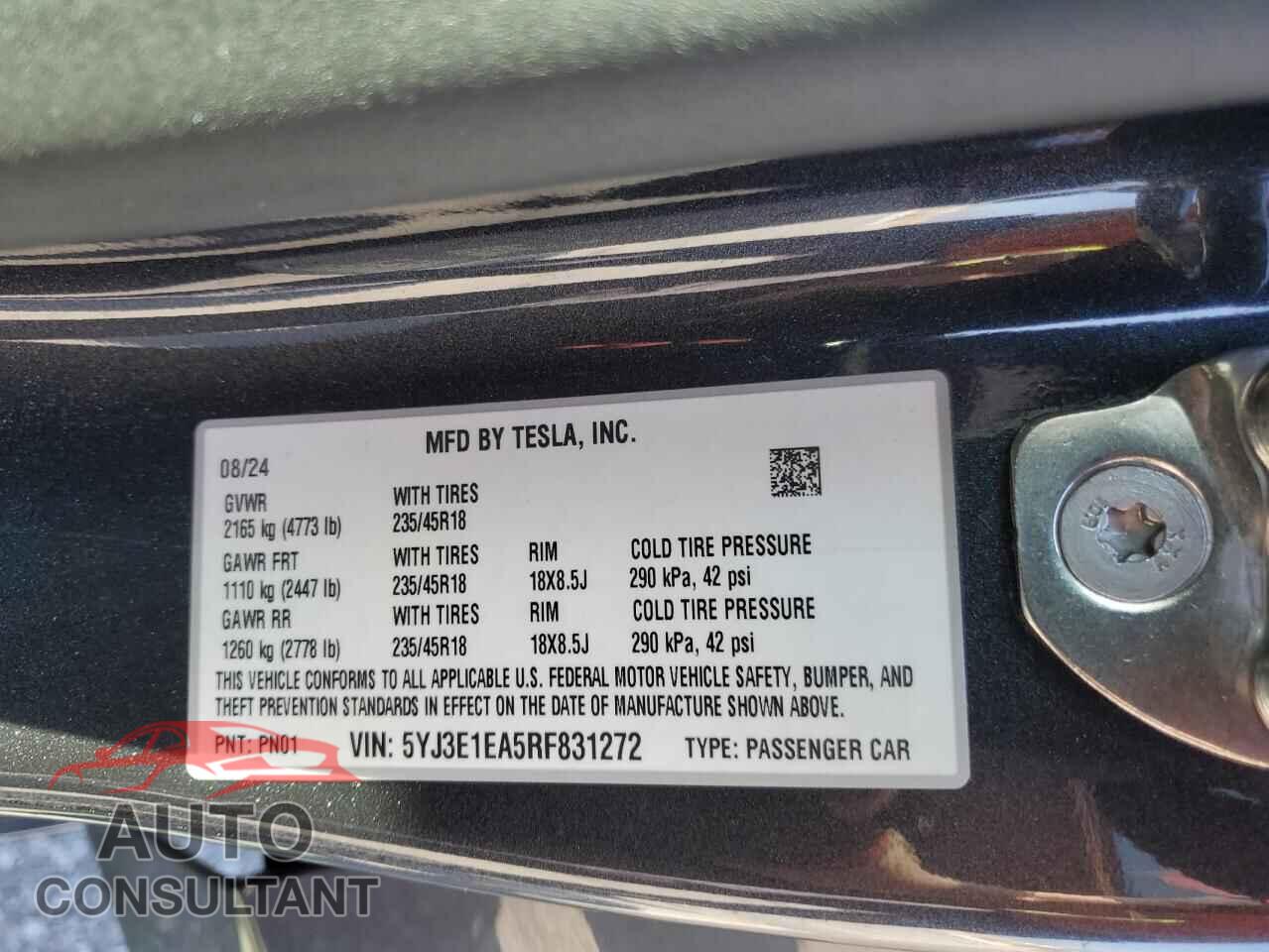 TESLA MODEL 3 2024 - 5YJ3E1EA5RF831272
