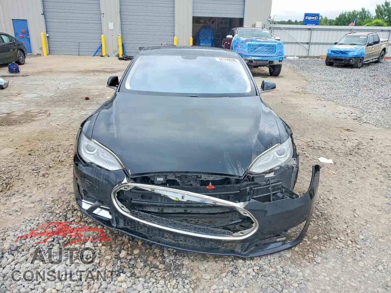 TESLA MODEL S 2013 - 5YJSA1CN6DFP15634