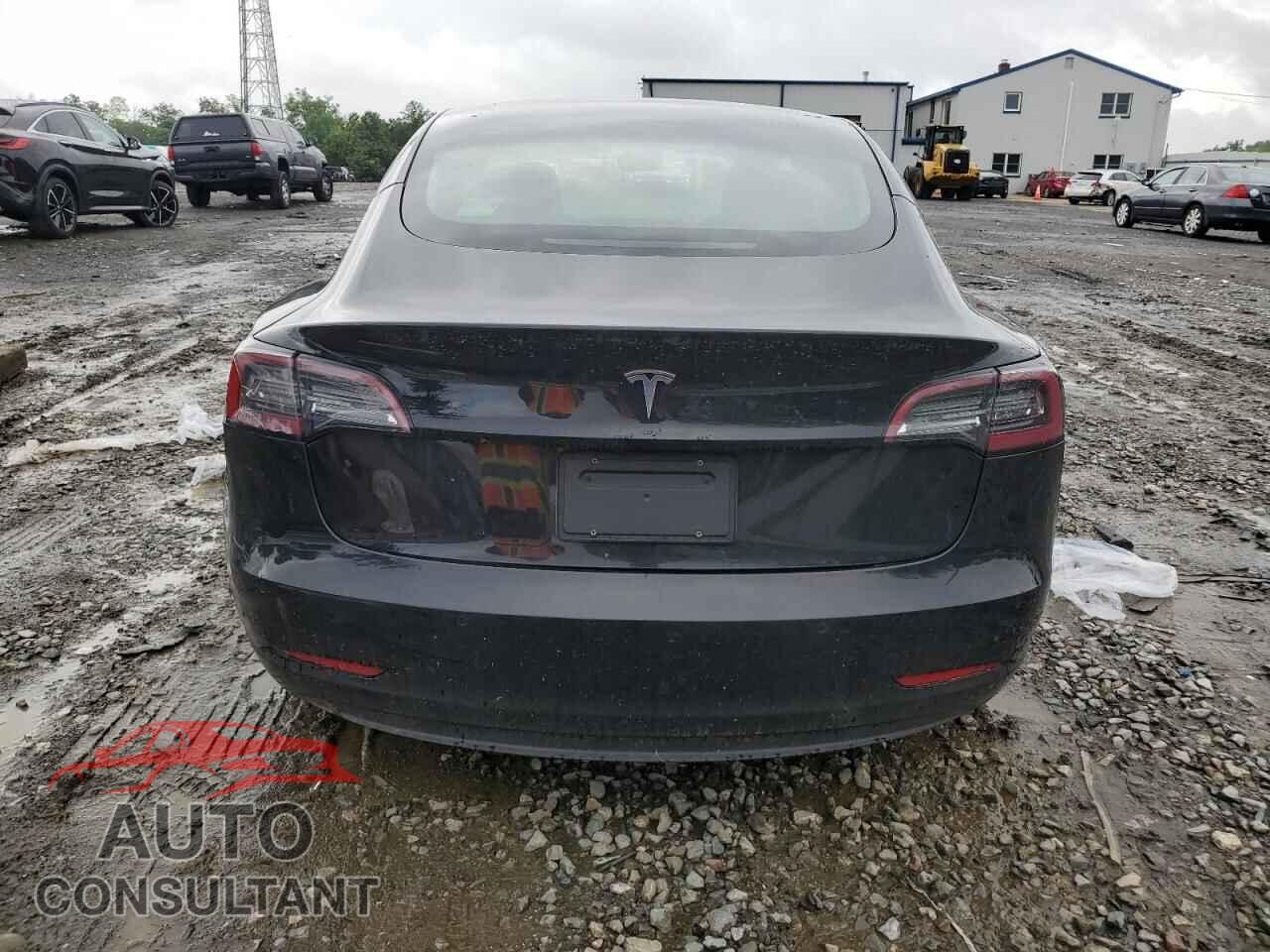TESLA MODEL 3 2021 - 5YJ3E1EA2MF090328