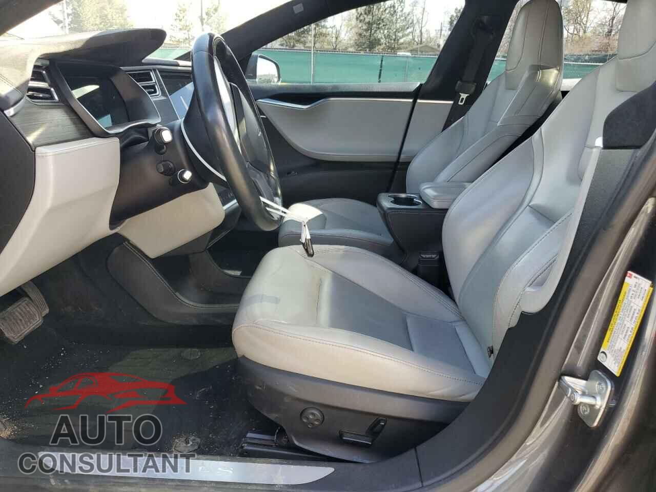 TESLA MODEL S 2015 - 5YJSA1H21FF090075