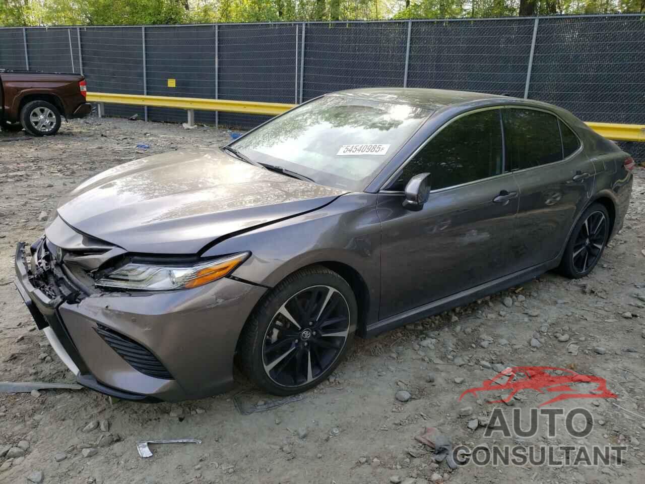 TOYOTA CAMRY 2018 - 4T1BZ1HK6JU009124