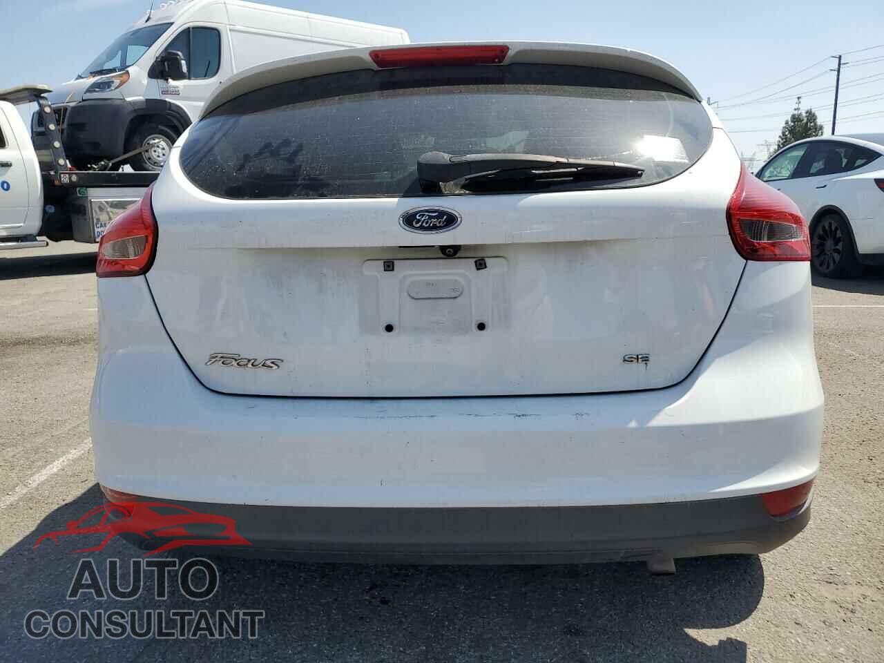 FORD FOCUS 2017 - 1FADP3K26HL223348