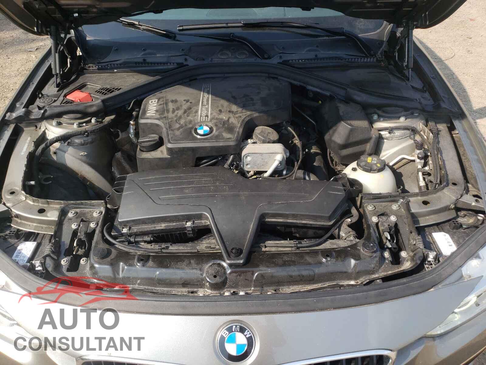 BMW 3 SERIES 2016 - WBA8E3G58GNU01653