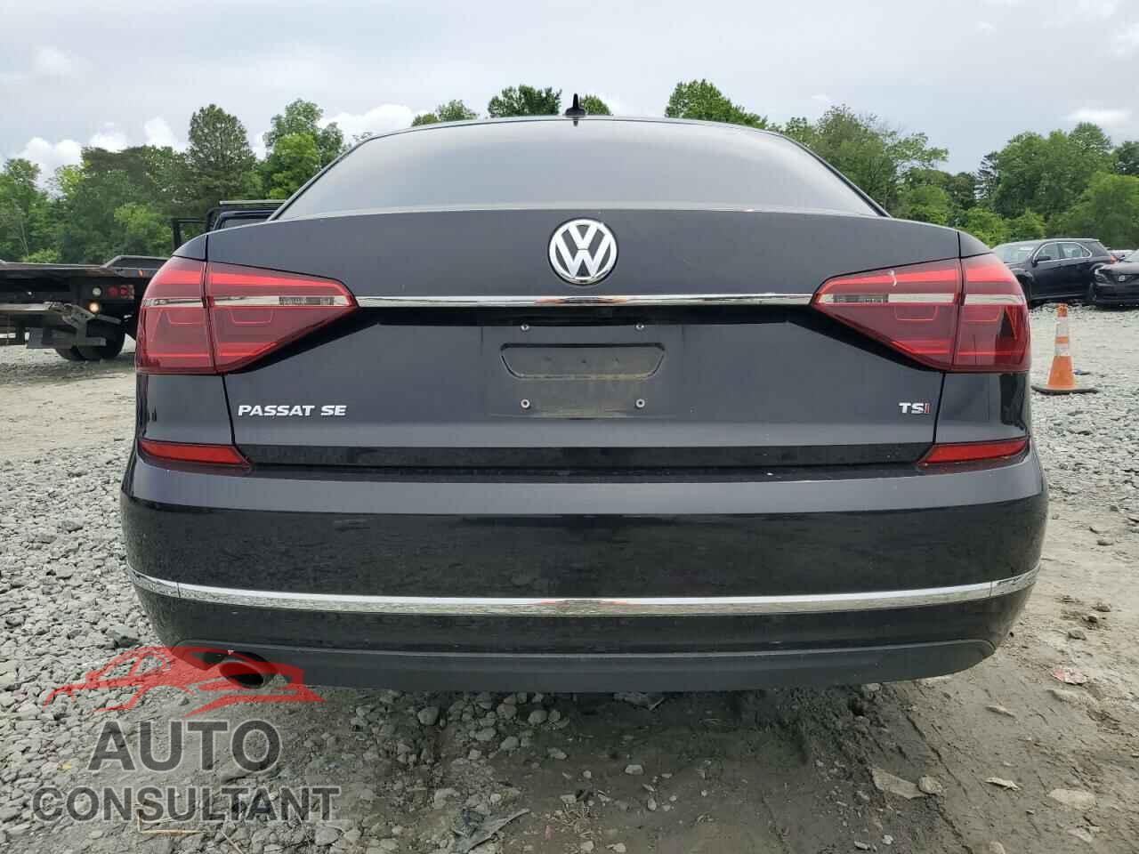 VOLKSWAGEN PASSAT 2017 - 1VWBT7A37HC052377