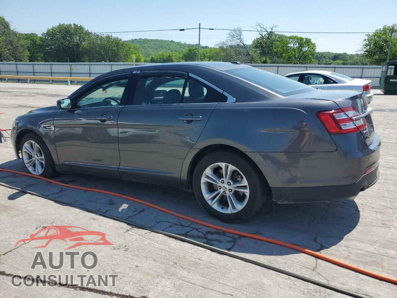 FORD TAURUS 2015 - 1FAHP2E83FG125234