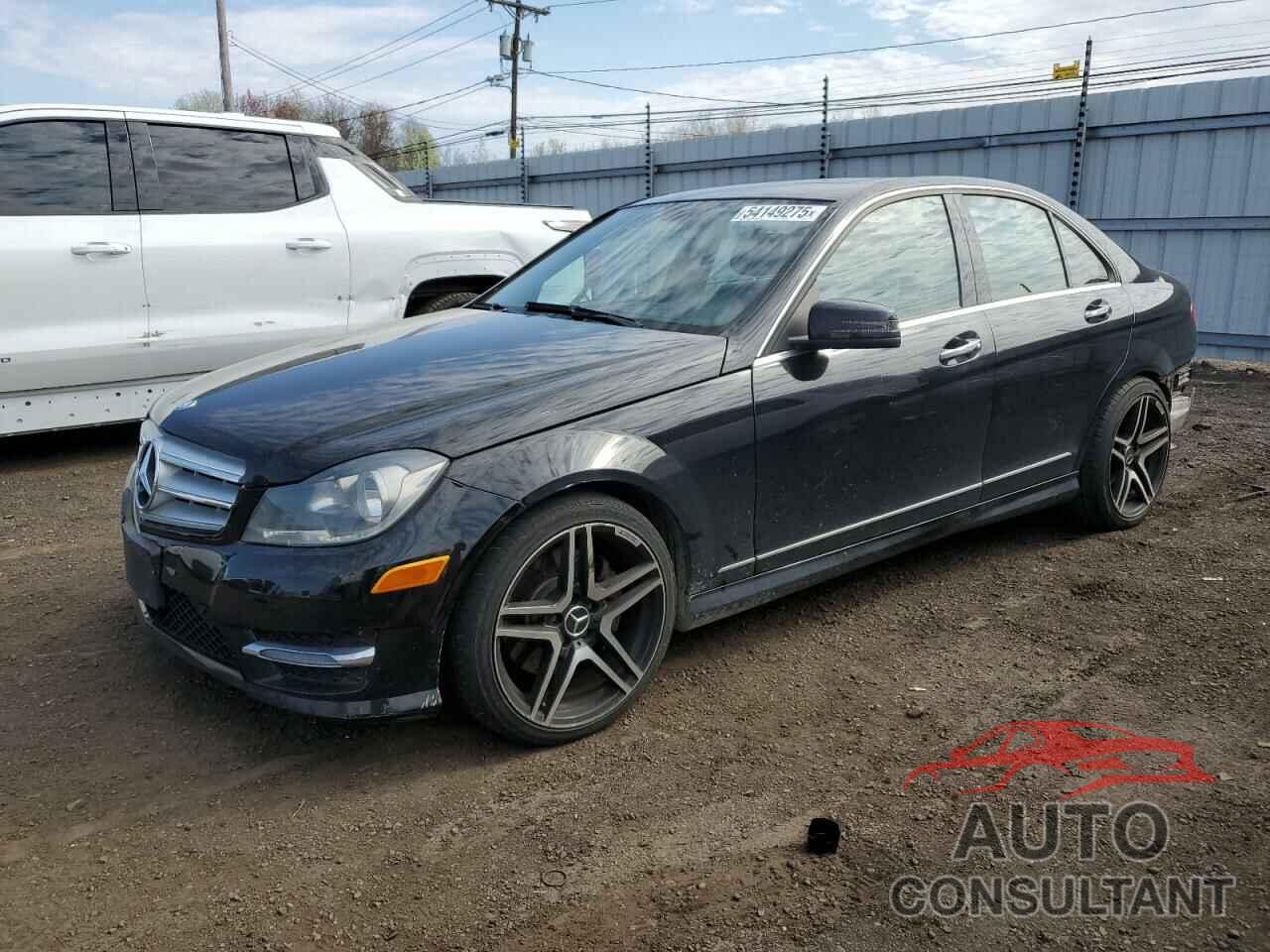 MERCEDES-BENZ C-CLASS 2013 - WDDGF8AB0DG101747