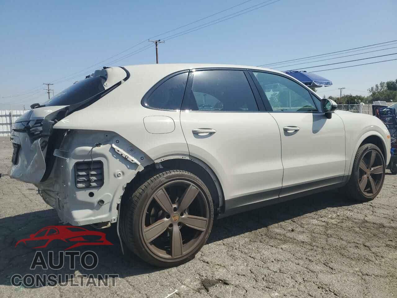PORSCHE CAYENNE 2021 - WP1AA2AY0MDA00689