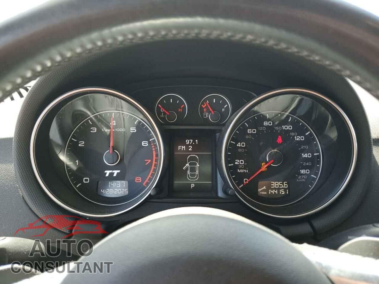 AUDI TT 2011 - TRUBFAFK1B1016085