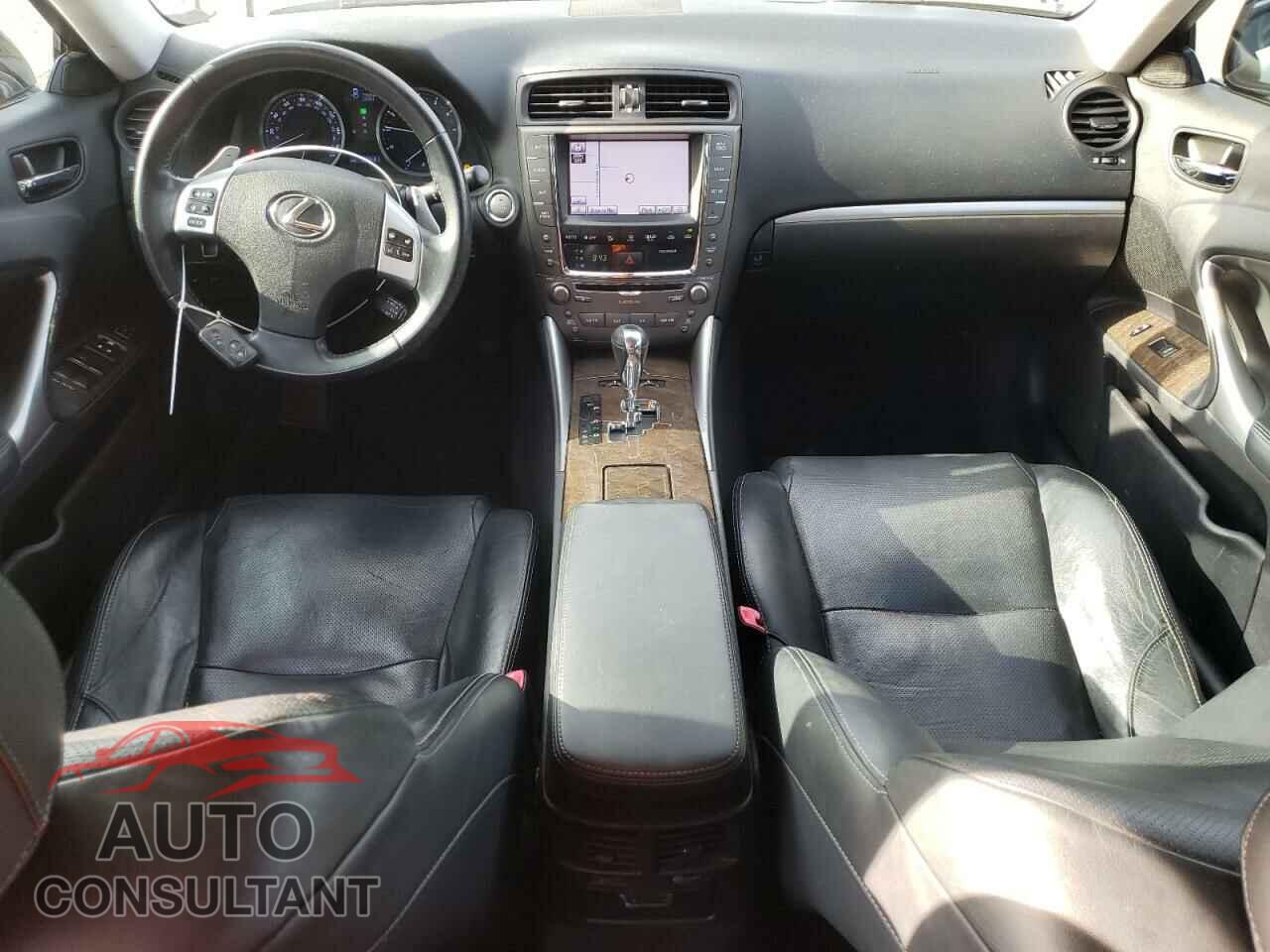 LEXUS IS 2011 - JTHBF5C25B5151910