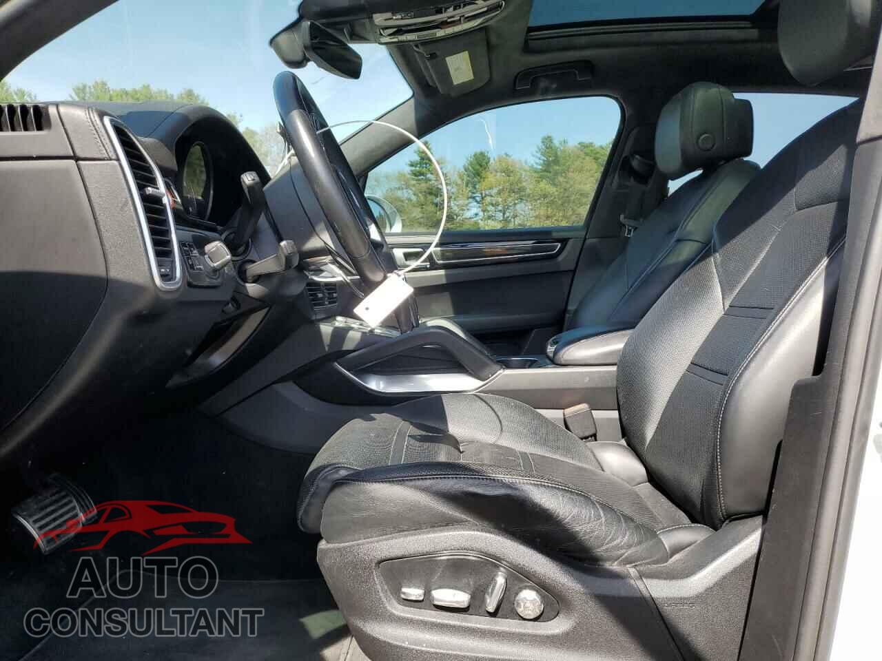 PORSCHE CAYENNE 2019 - WP1AF2AY6KDA80773