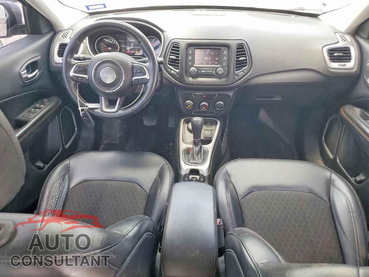 JEEP COMPASS 2017 - 3C4NJDBB5HT680324