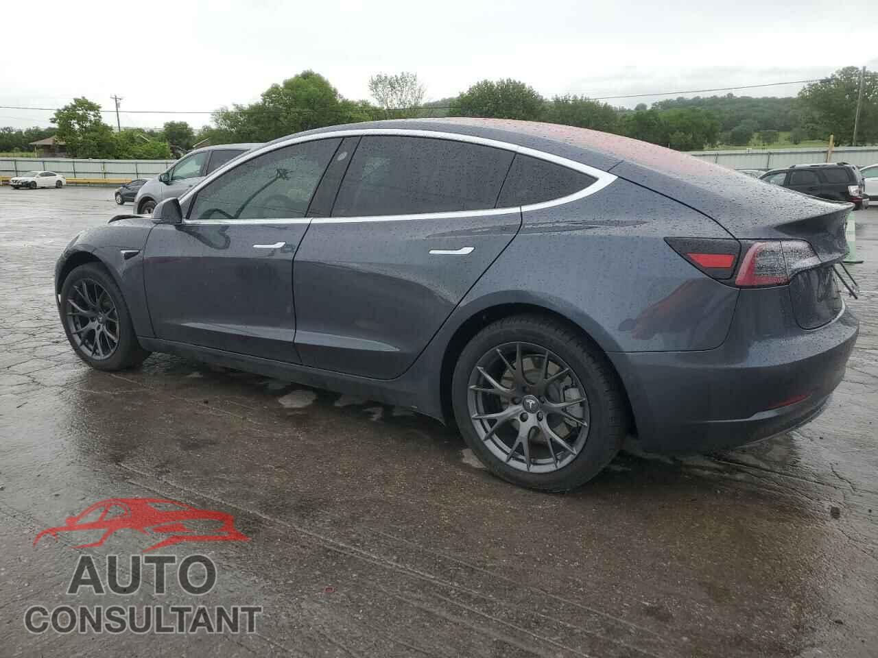 TESLA MODEL 3 2018 - 5YJ3E1EA1JF005118