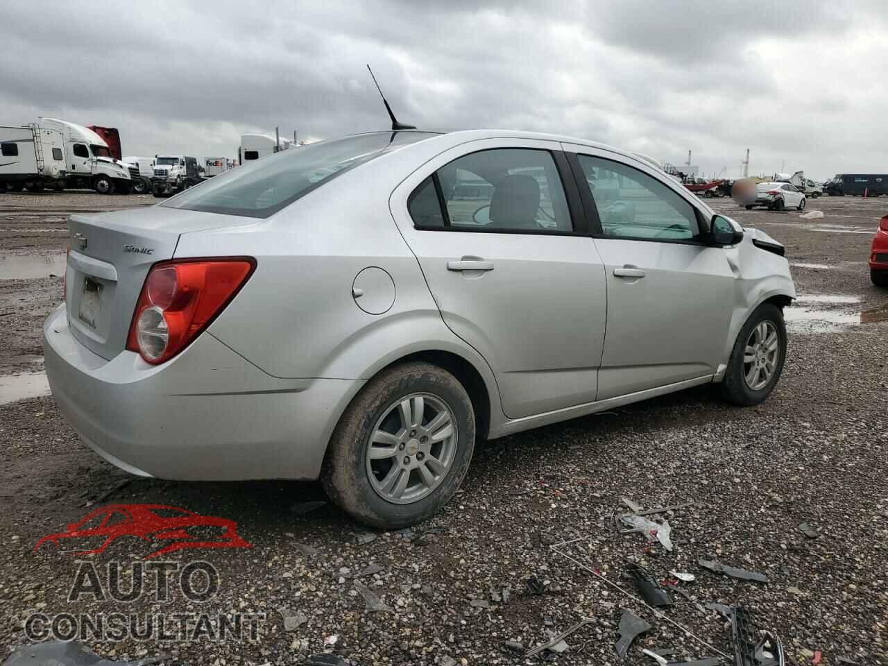 CHEVROLET SONIC 2012 - 1G1JA5SH6C4164795