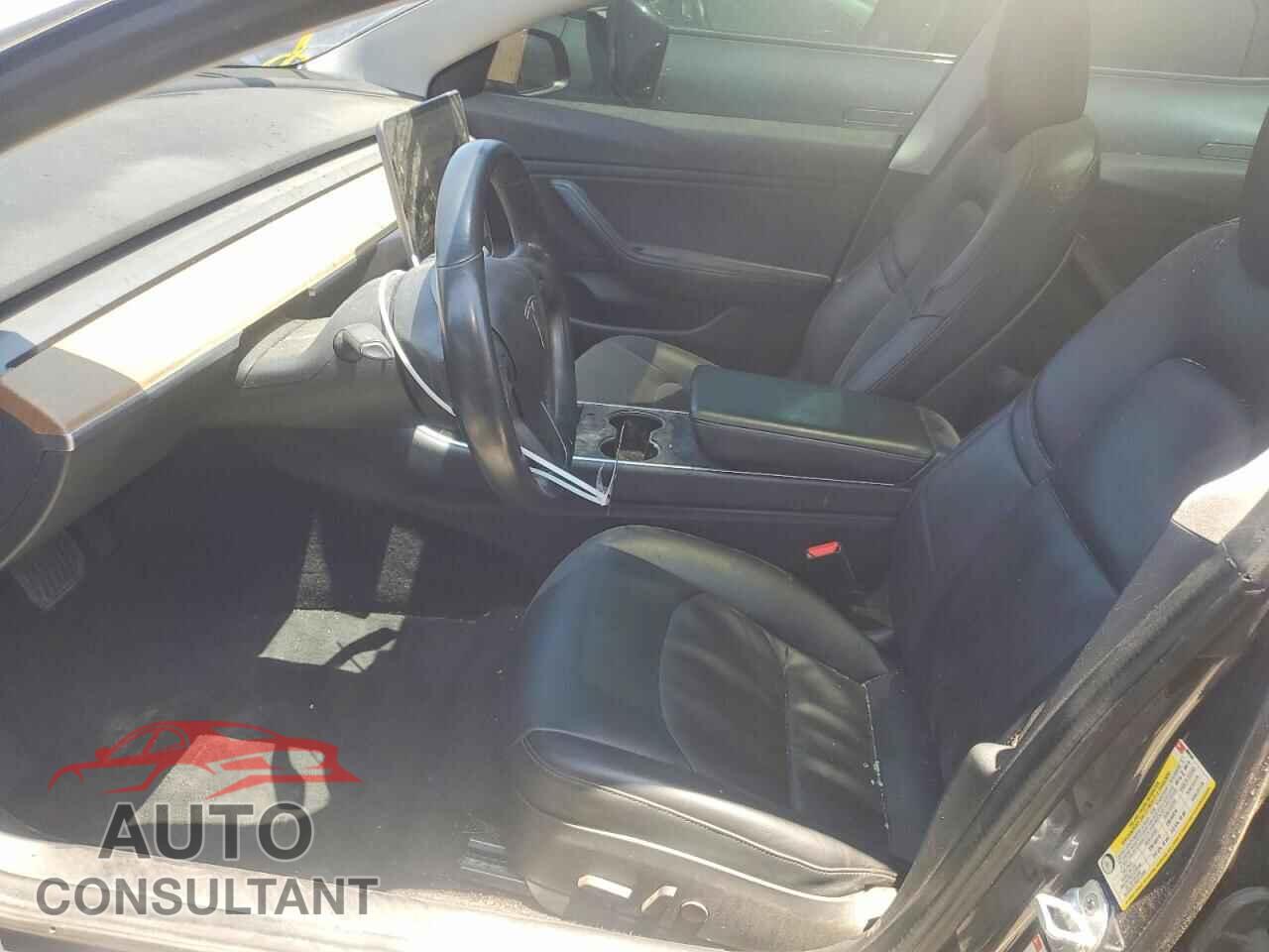 TESLA MODEL 3 2018 - 5YJ3E1EA5JF006840