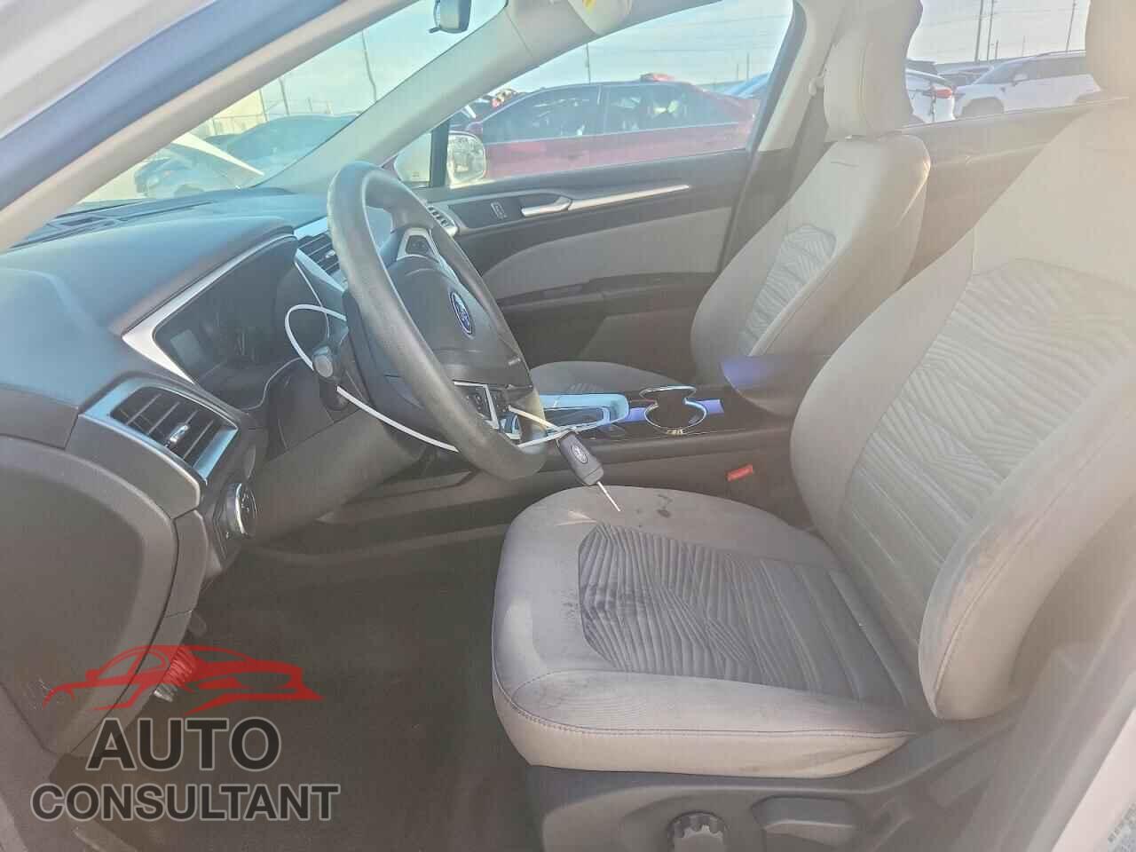 FORD FUSION 2016 - 3FA6P0G72GR314502