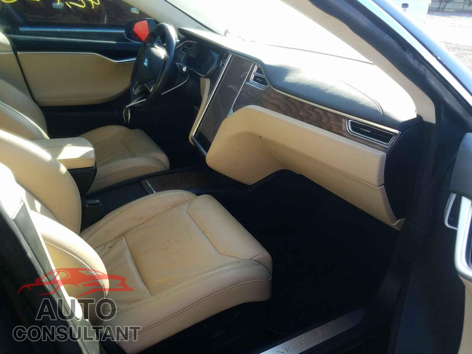 TESLA MODEL S 2017 - 5YJSA1E14HF202933