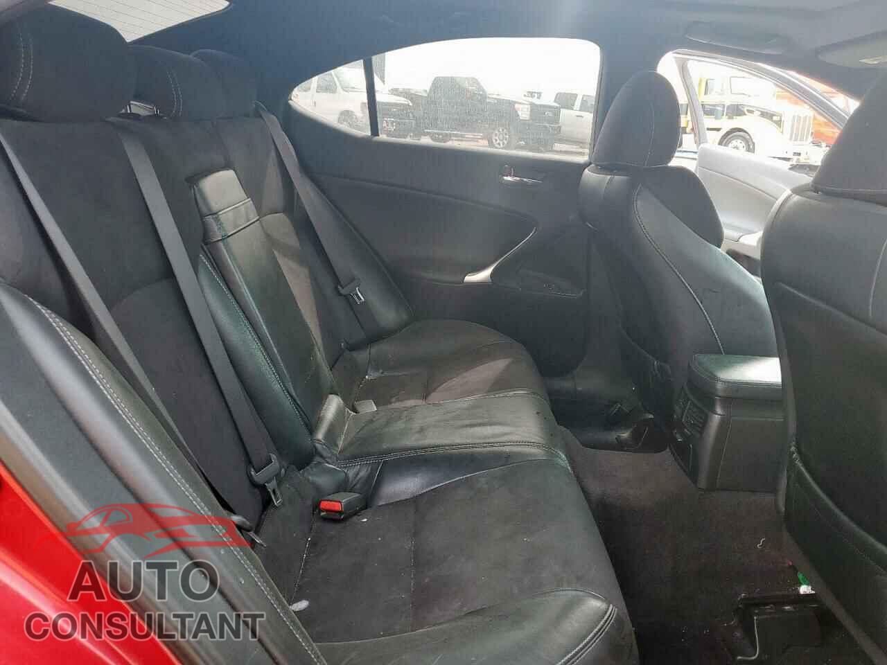 LEXUS IS 2011 - JTHBE5C2XB5026517