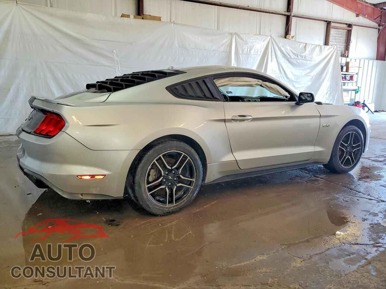 FORD MUSTANG 2019 - 1FA6P8CF9K5151211
