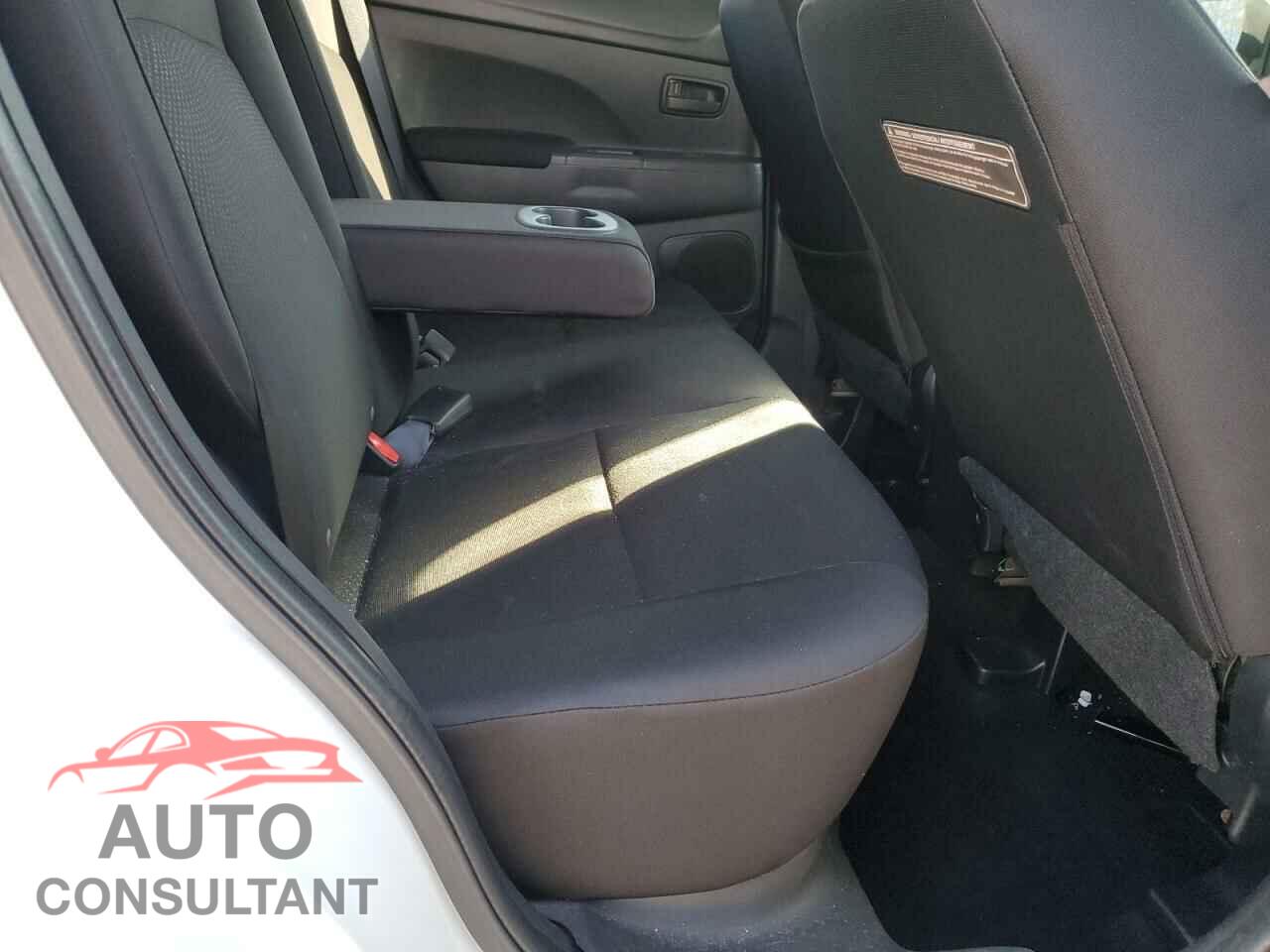 MITSUBISHI OUTLANDER 2014 - 4A4AR3AU6EE007700