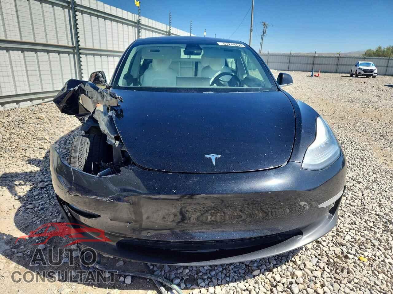 TESLA MODEL 3 2018 - 5YJ3E1EB8JF085428