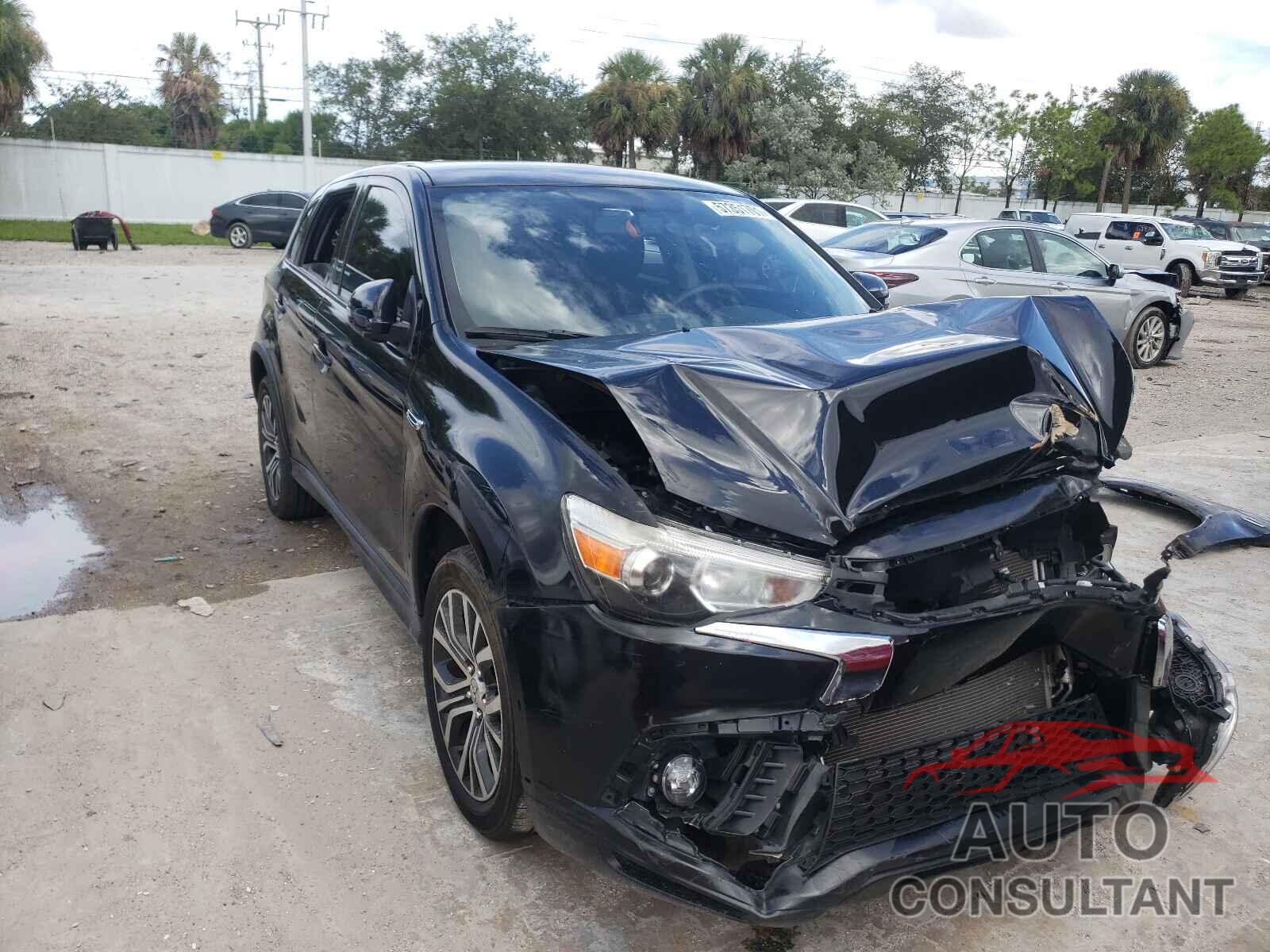 MITSUBISHI OUTLANDER 2018 - JA4AP3AU5JU024849