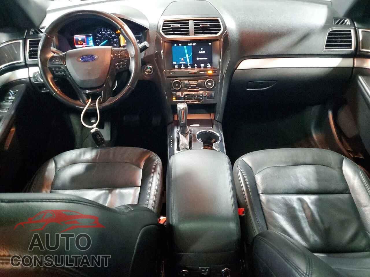 FORD EXPLORER 2017 - 1FM5K8D82HGE09937