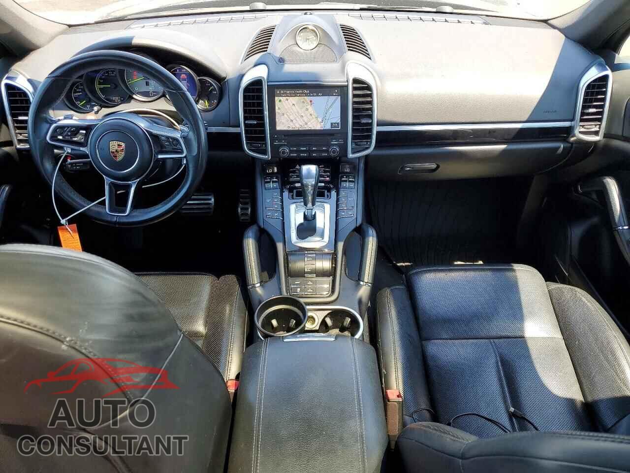 PORSCHE CAYENNE 2018 - WP1AE2A22JLA72530
