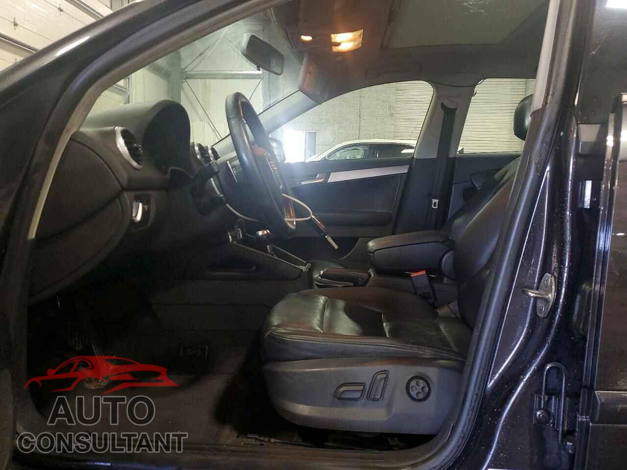 AUDI A3 2011 - WAUMFAFM9BA099945