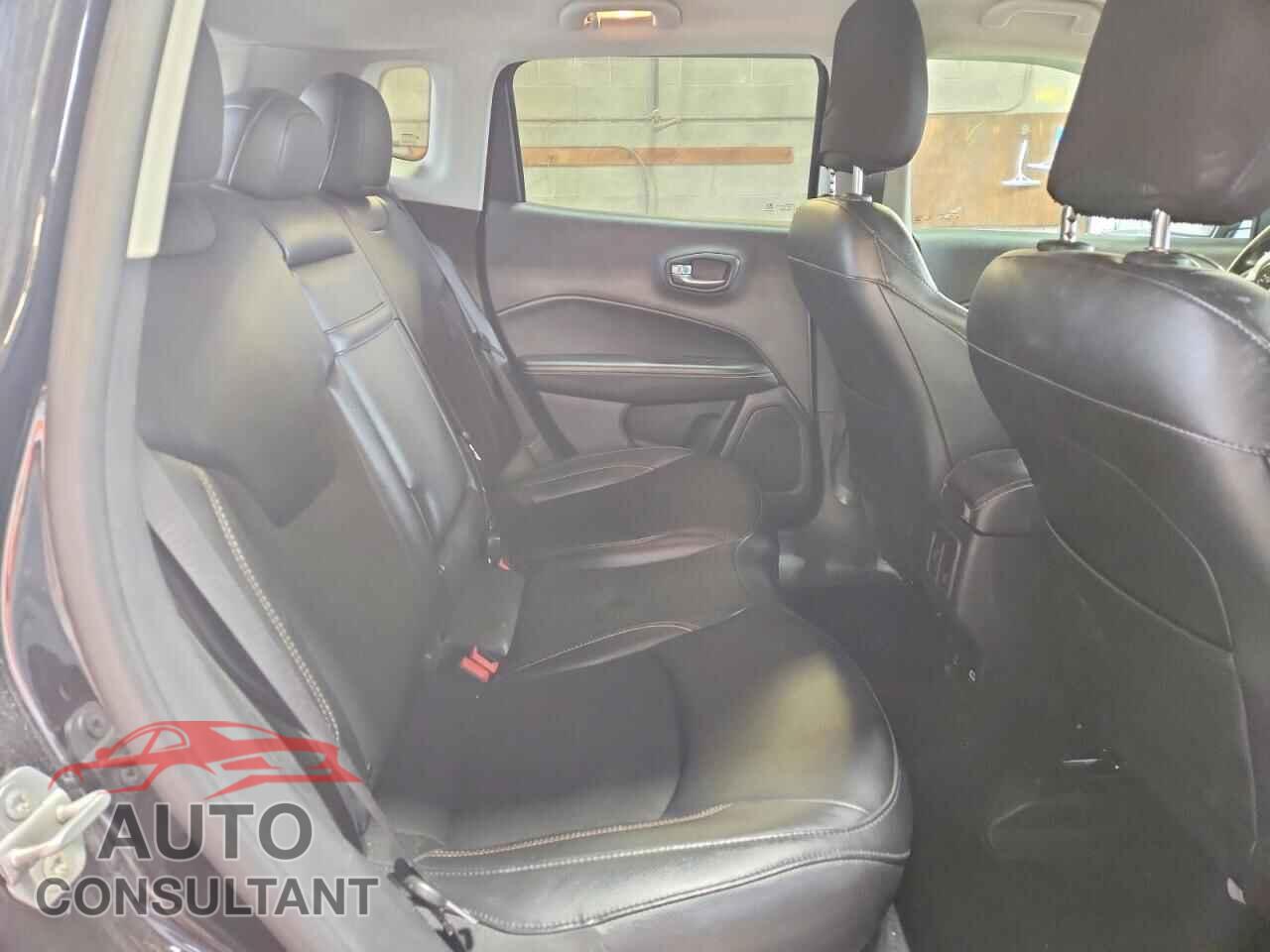 JEEP COMPASS 2019 - 3C4NJDBB8KT850764