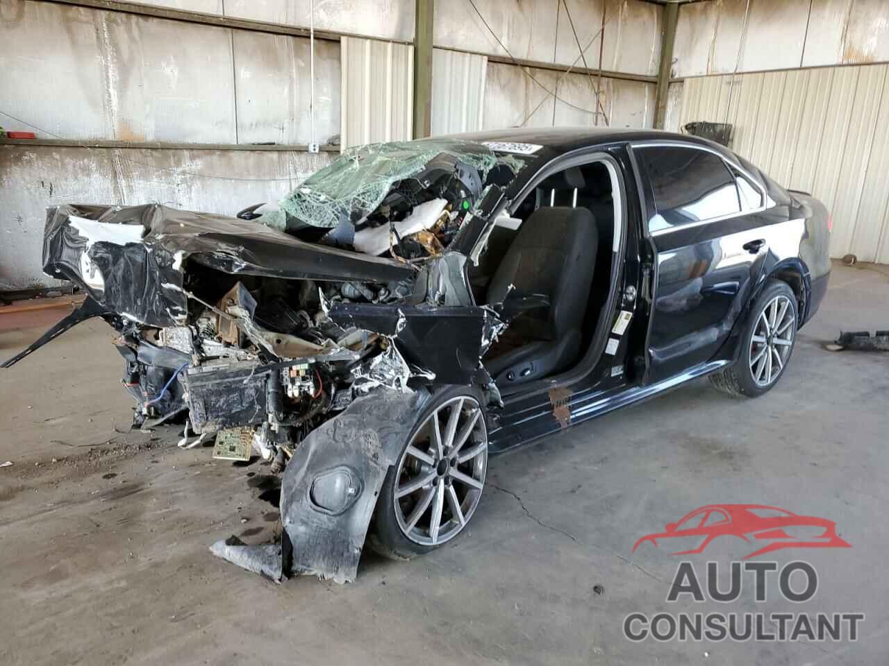 VOLKSWAGEN PASSAT 2013 - 1VWBP7A39DC076081