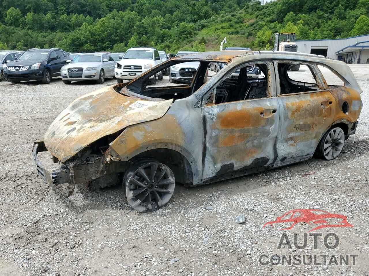 KIA SORENTO 2016 - 5XYPGDA39GG082339