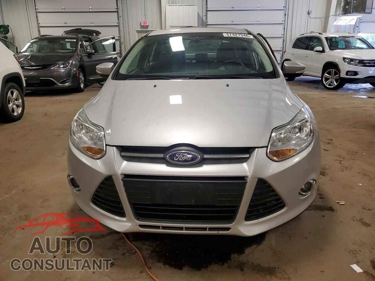 FORD FOCUS 2014 - 1FADP3F23EL144144