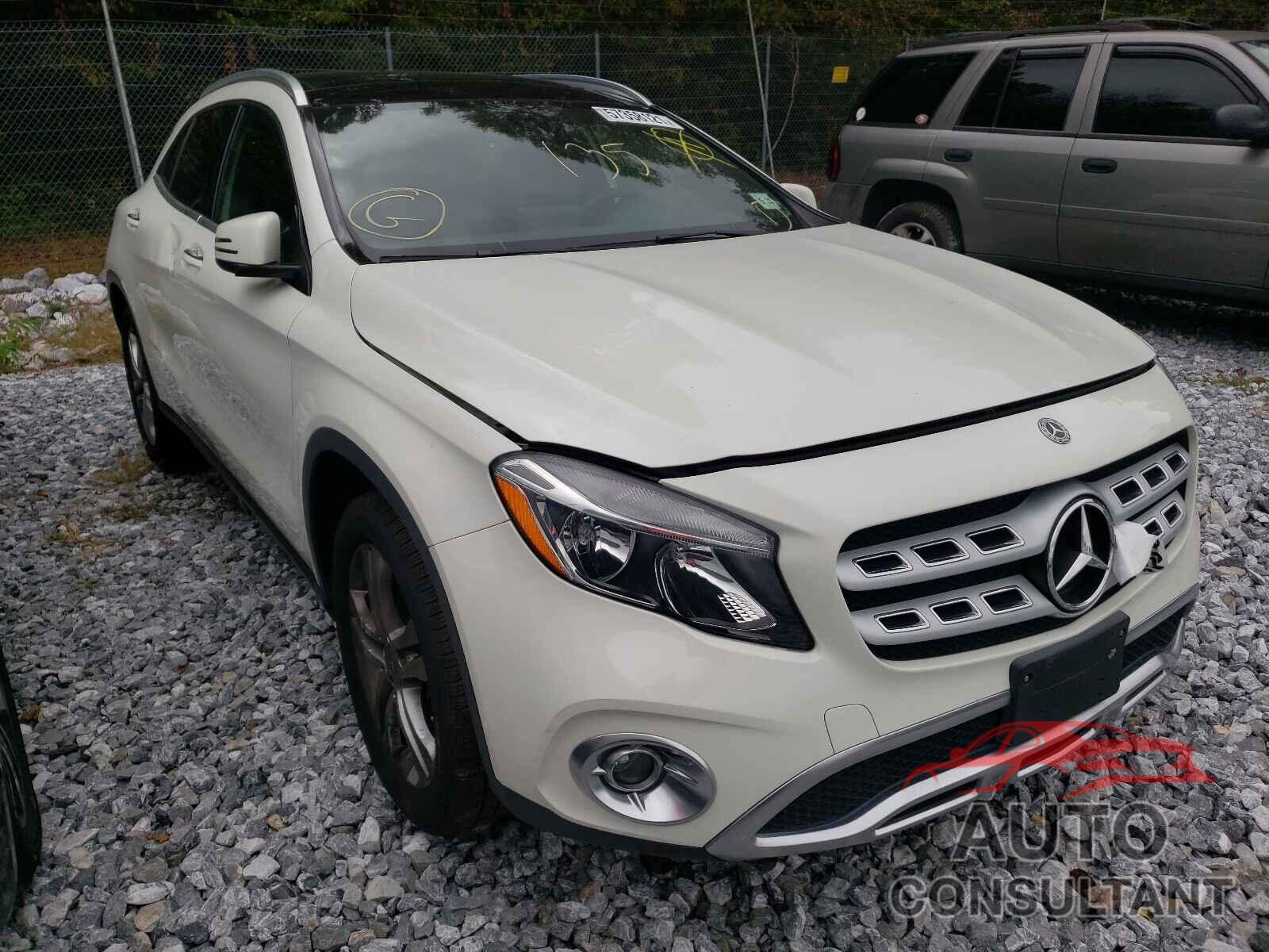 MERCEDES-BENZ GLA-CLASS 2018 - WDCTG4GBXJJ445276