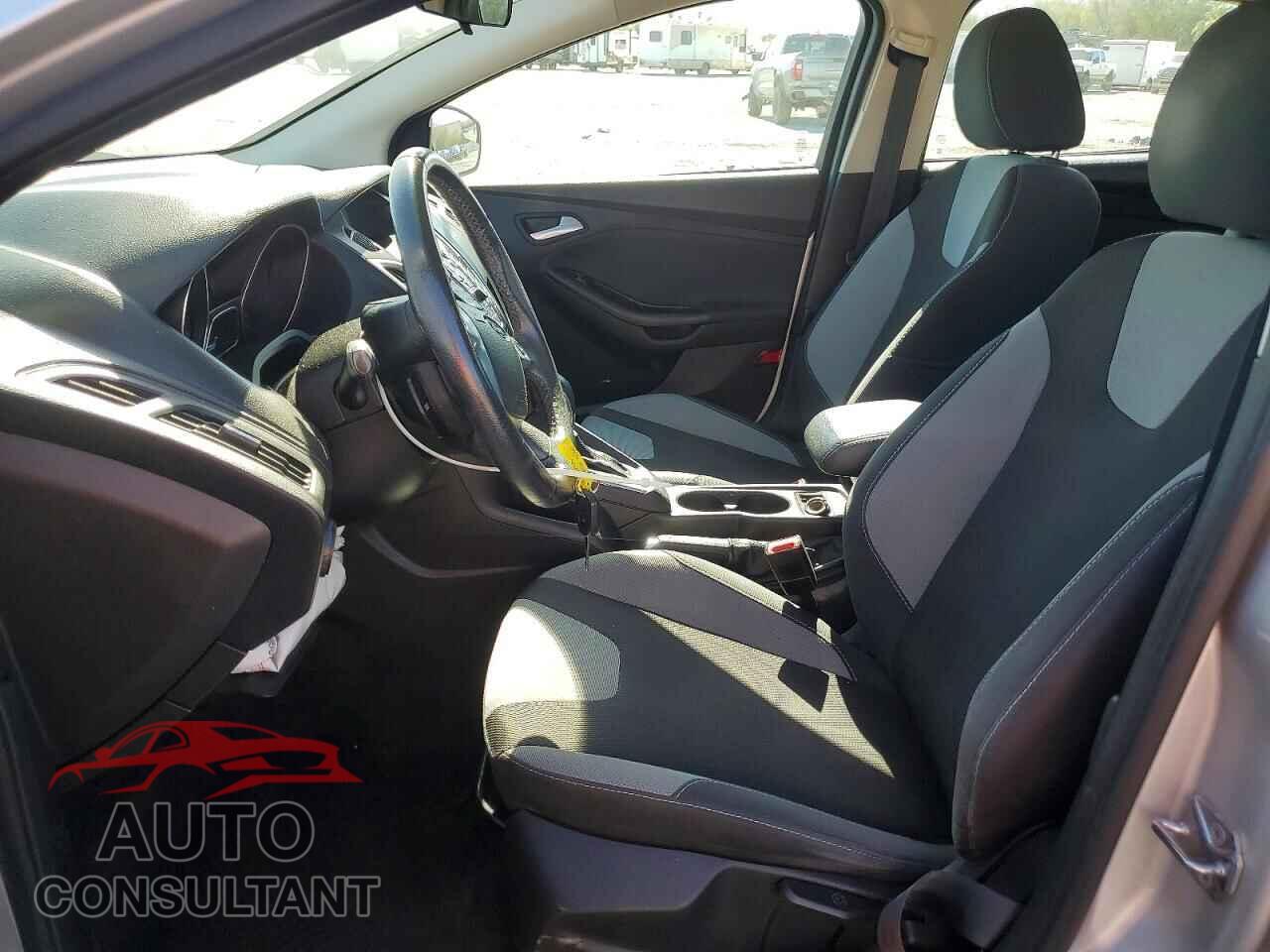 FORD FOCUS 2014 - 1FADP3F20EL432526