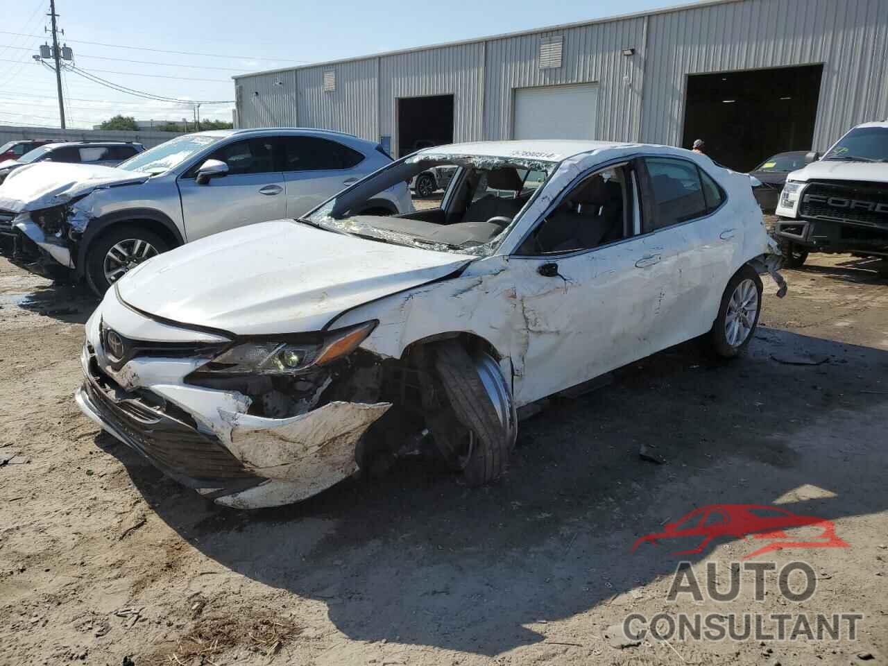 TOYOTA CAMRY 2020 - 4T1C11AK5LU368425