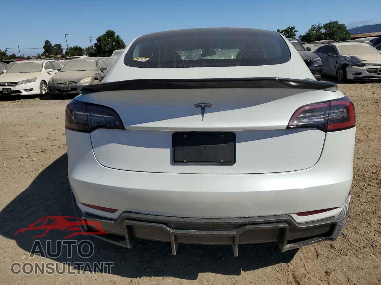 TESLA MODEL 3 2023 - 5YJ3E1EA8PF402205