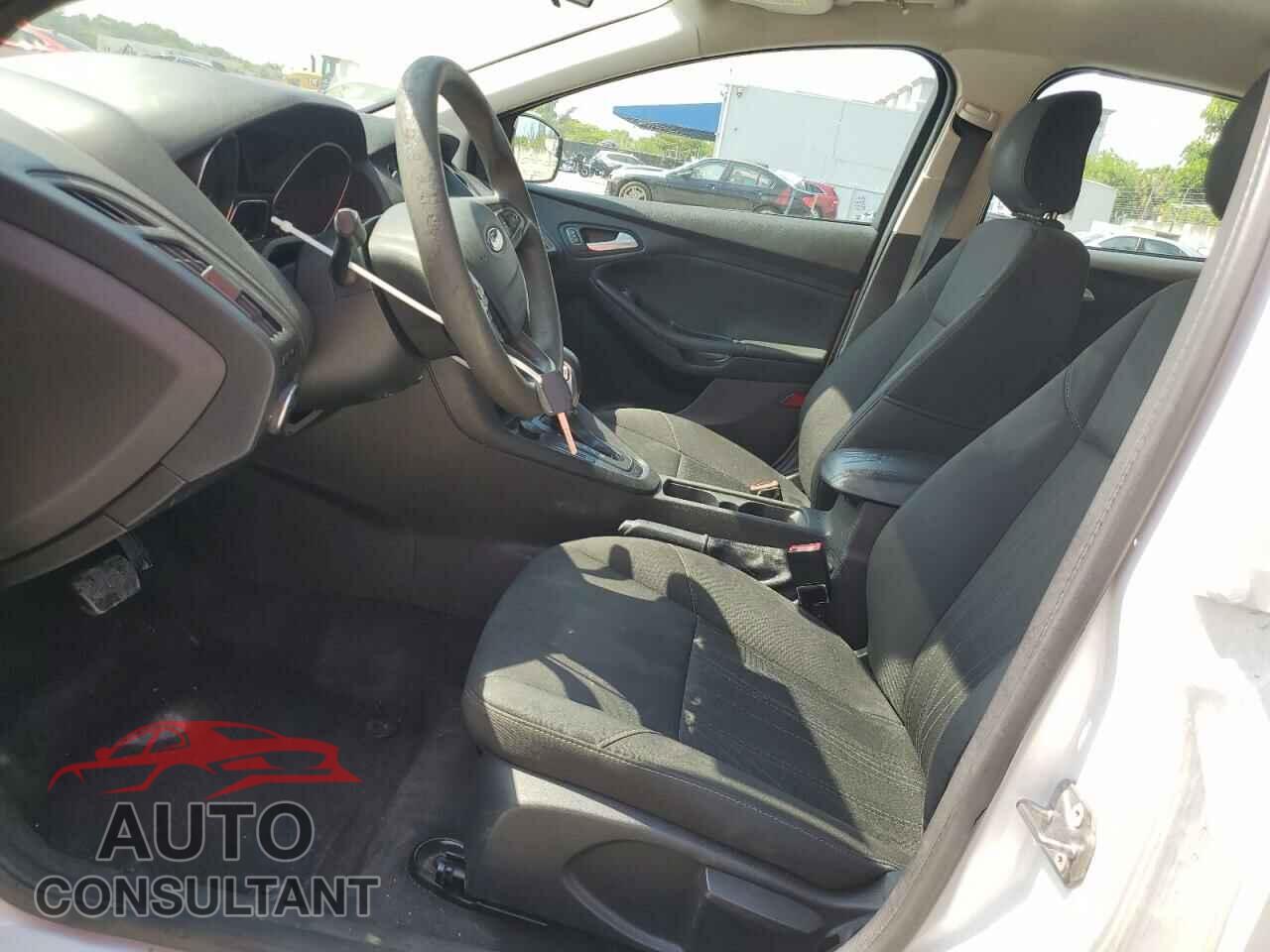 FORD FOCUS 2018 - 1FADP3F22JL250773