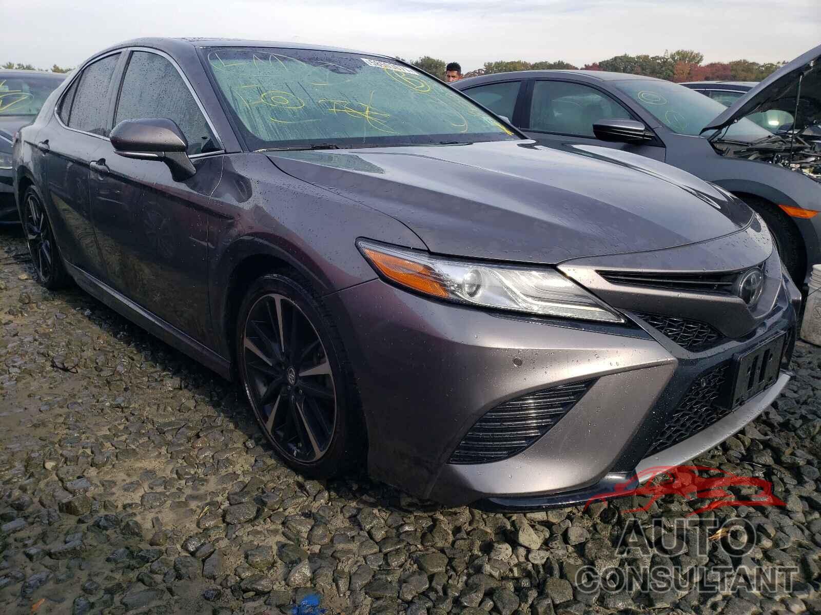 TOYOTA CAMRY 2018 - 4T1BZ1HK9JU501193