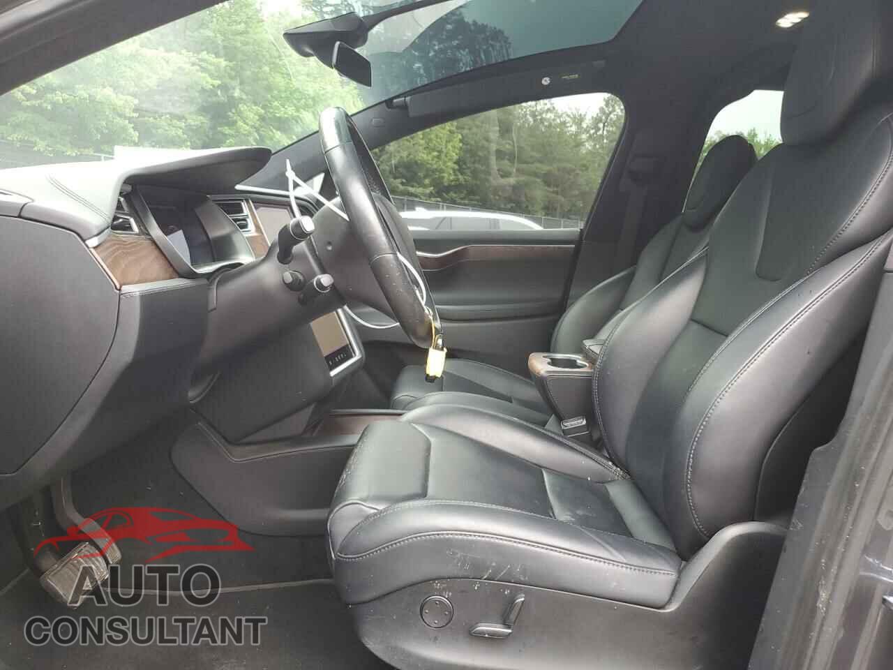 TESLA MODEL X 2017 - 5YJXCDE24HF078317