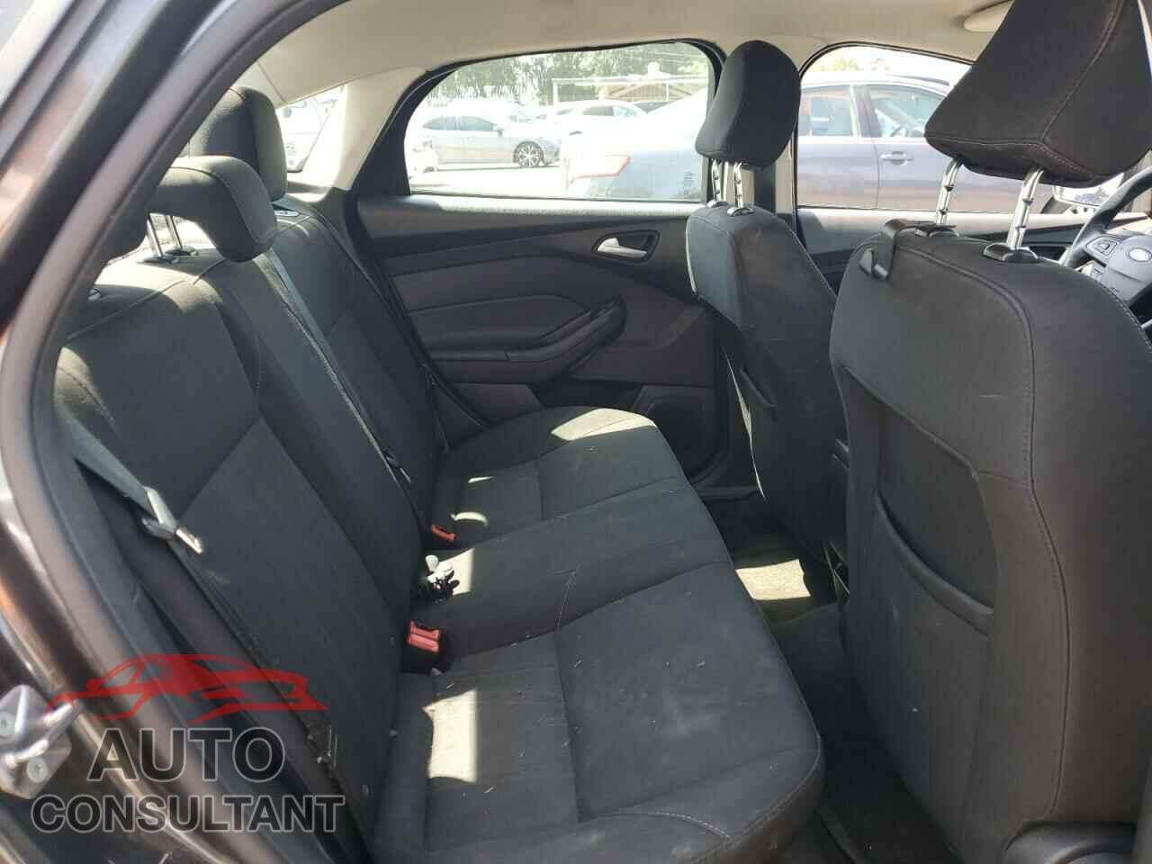 FORD FOCUS 2017 - 1FADP3FE4HL299736