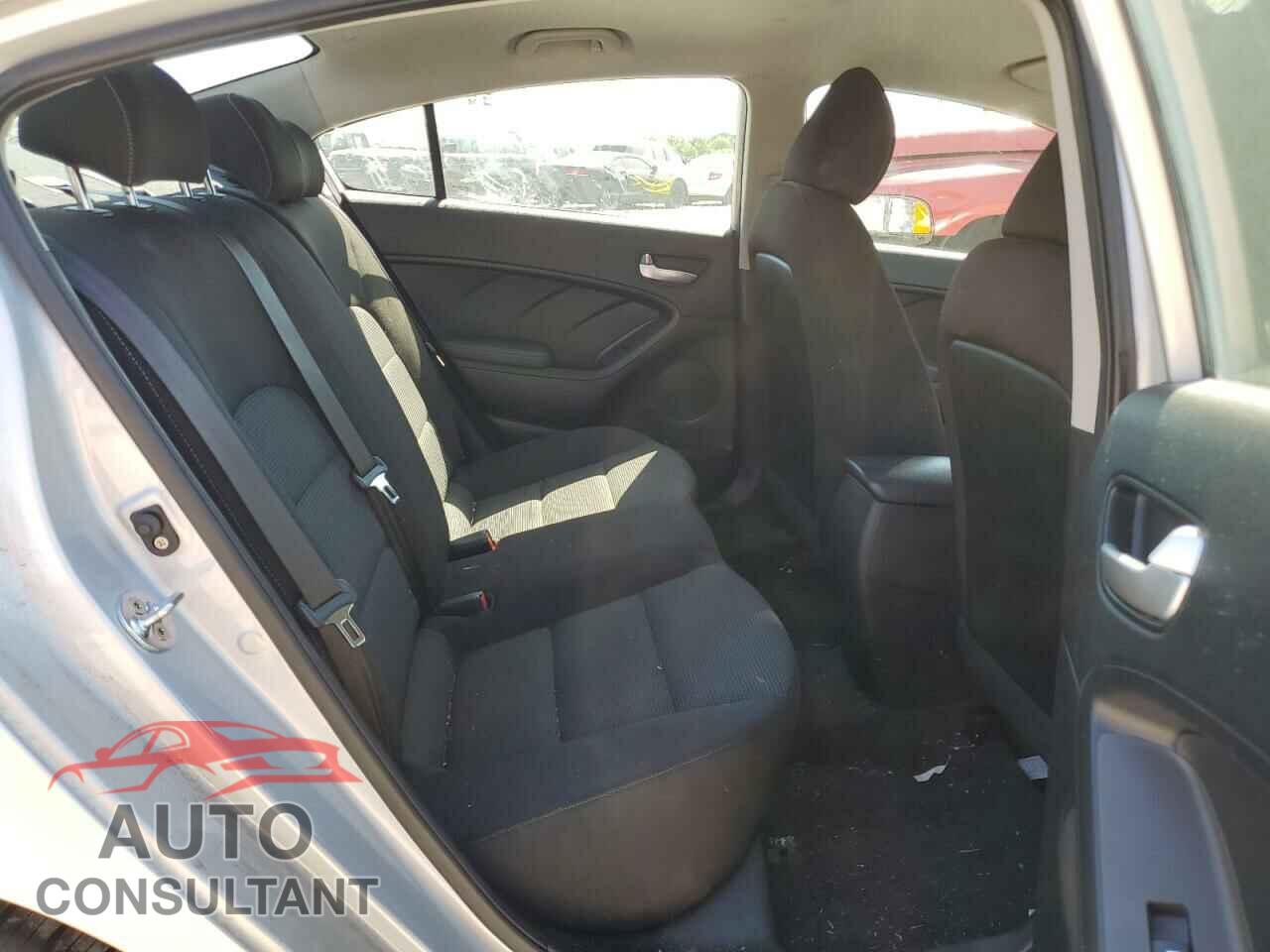 KIA FORTE 2017 - 3KPFK4A76HE103806
