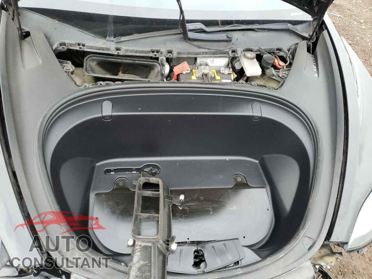 TESLA MODEL 3 2019 - 5YJ3E1EA2KF357464