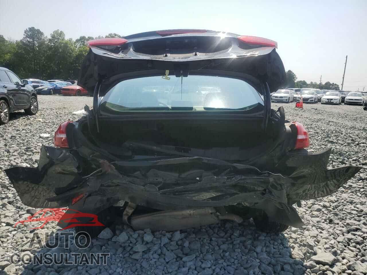 FORD FOCUS 2016 - 1FADP3F25GL320646