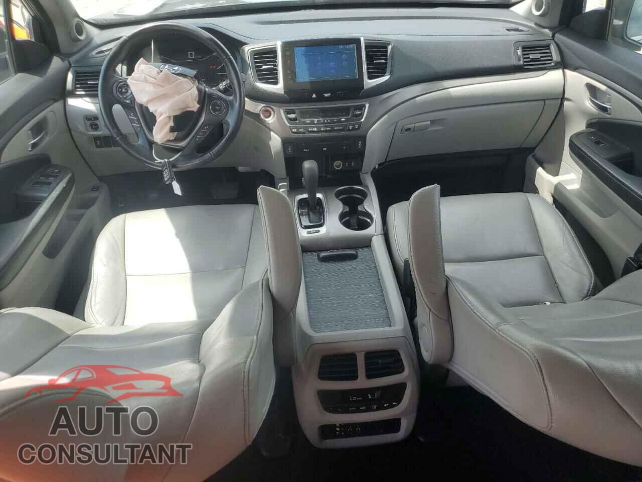 HONDA PILOT 2016 - 5FNYF5H87GB032156