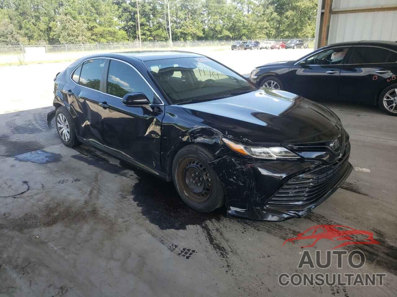TOYOTA CAMRY 2018 - 4T1B11HK7JU058548