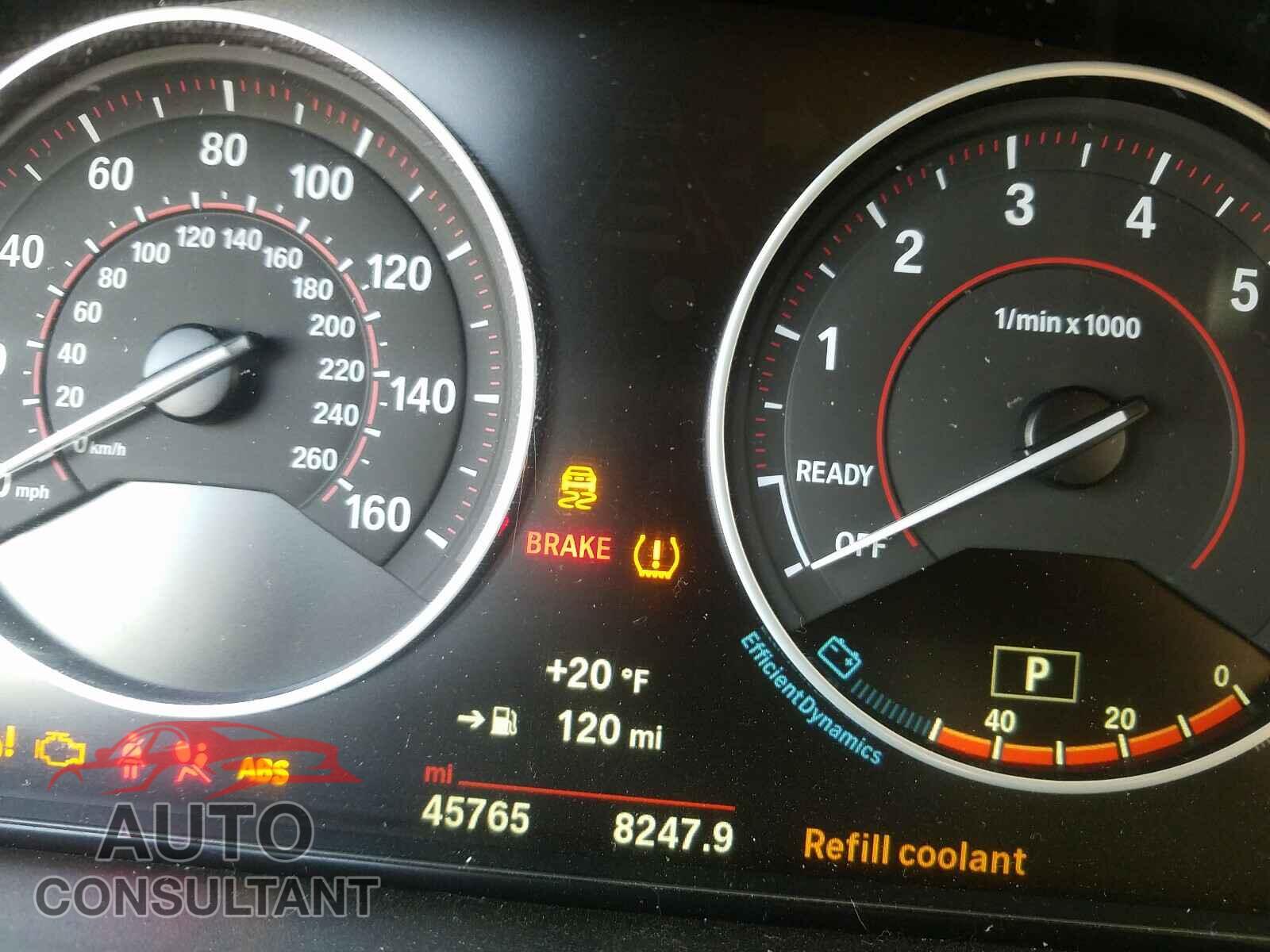 BMW 3 SERIES 2016 - WBA8B7G5XGNU36971