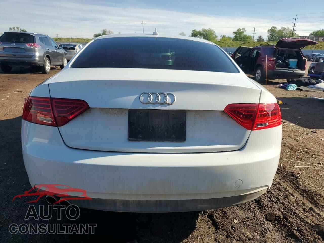 AUDI A5 2014 - WAUGFAFR2EA044332