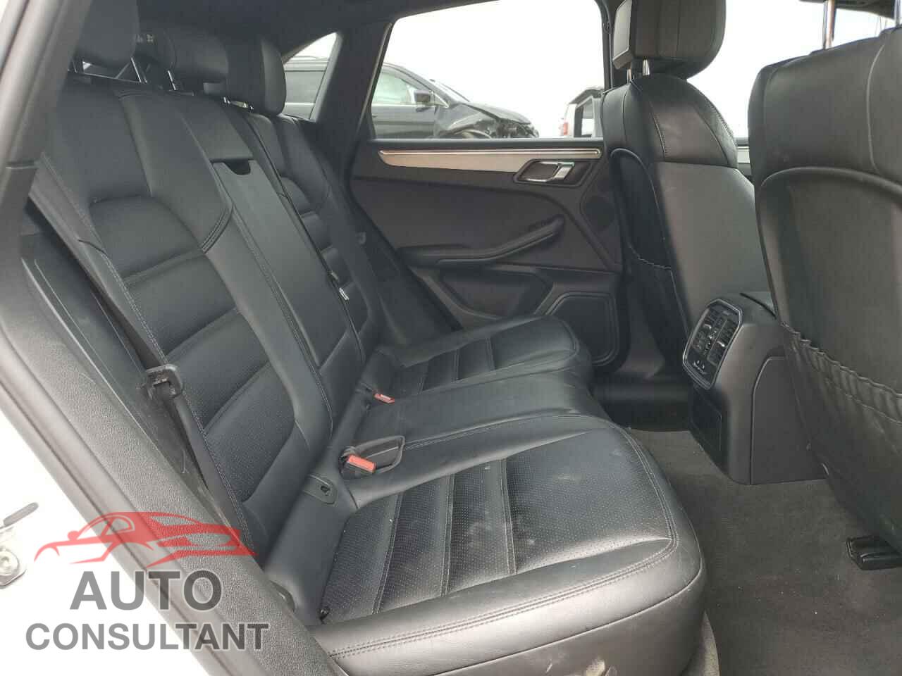 PORSCHE MACAN 2016 - WP1AB2A54GLB54836