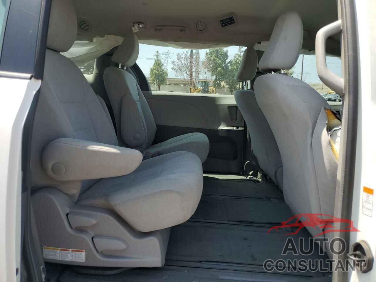 TOYOTA All Models 2017 - 5TDZZ3DC8HS814330